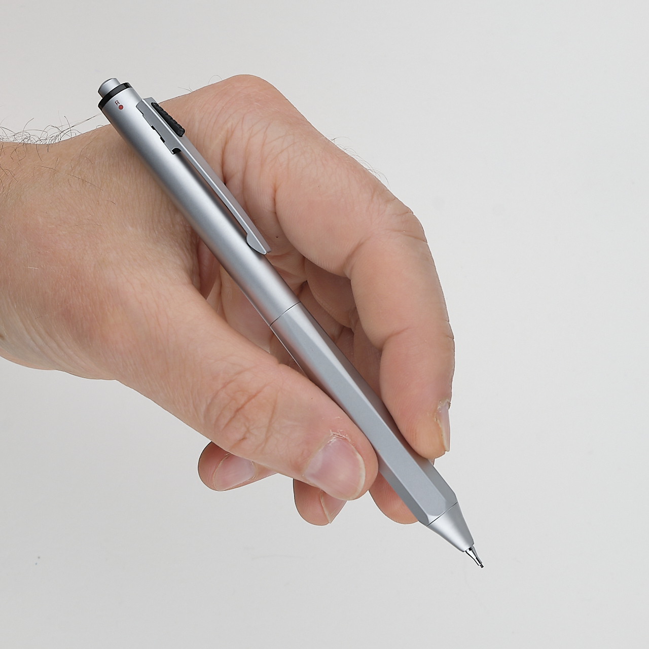 Ohto Multi-Stift MS02 3‑in‑1 silber