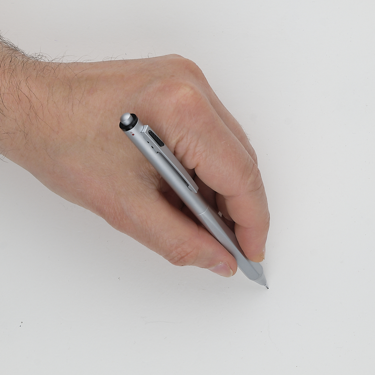 Ohto Multi-Stift MS02 3‑in‑1 silber