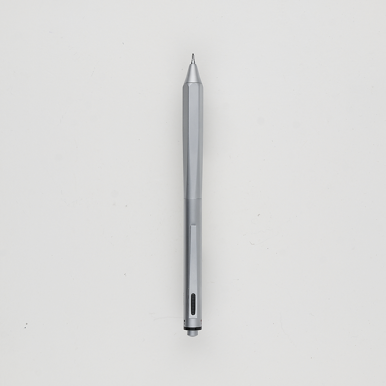 Ohto Multi-Stift MS02 3‑in‑1 silber