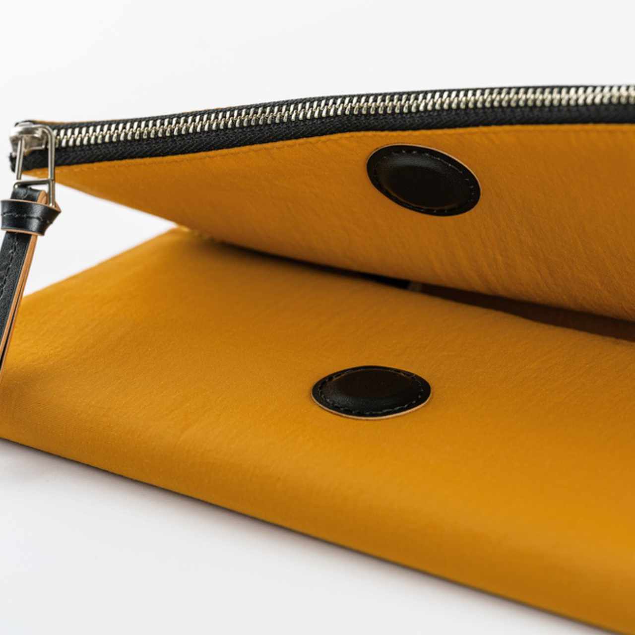 Hobonichi Cover Tragen - senfgelb (Weeks)