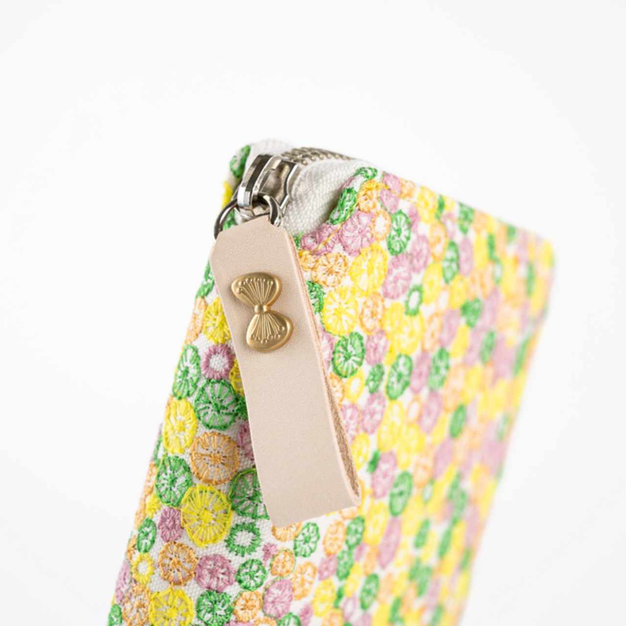 Hobonichi Cover minä perhonen: skyful - gelb (Weeks)