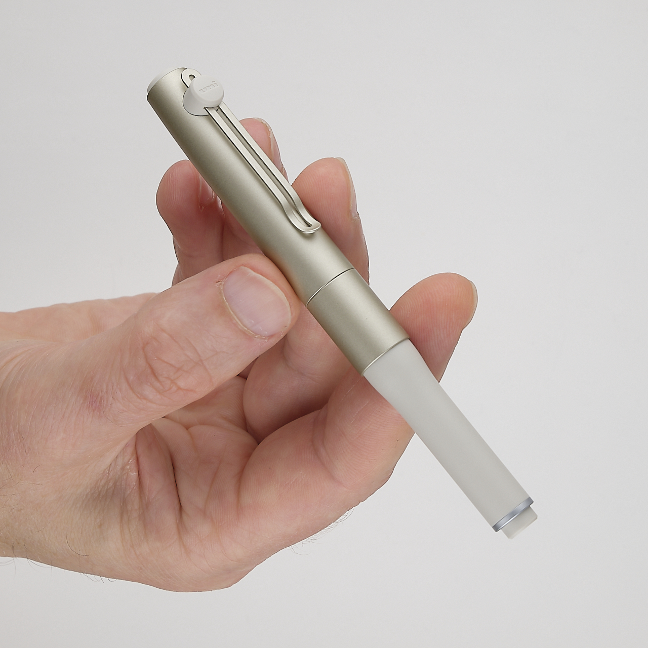 Uni-ball ZENTO Signature Gel Pen Champagne Gold (0.7 mm)