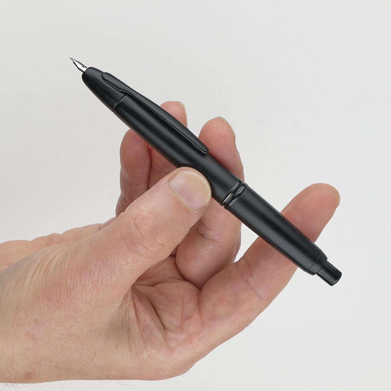 Pilot Füller Capless mattschwarz (F)