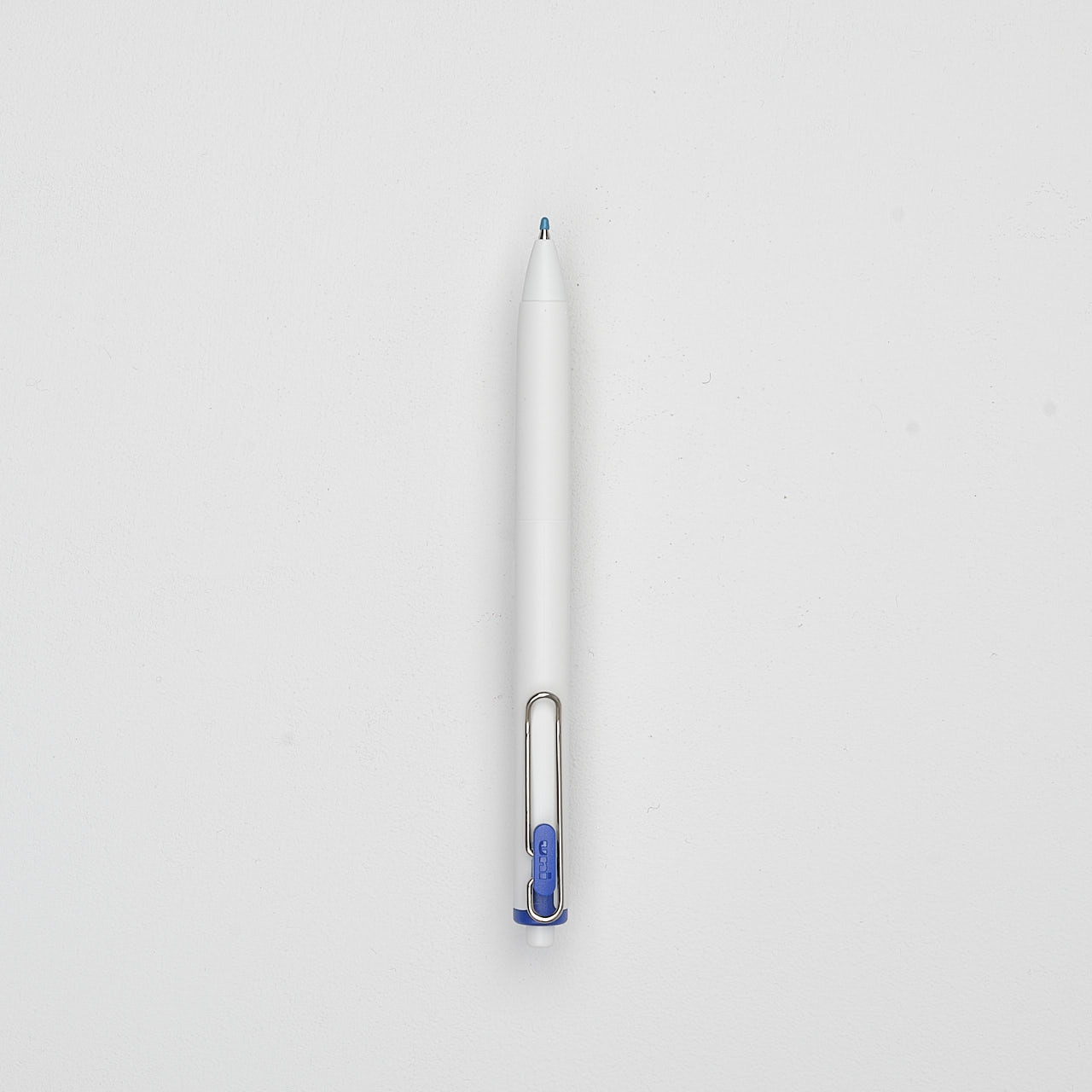 Uni-Ball Gelroller One blau