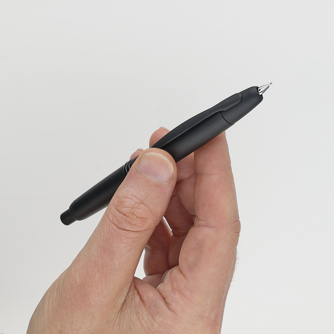 Pilot Füller Capless mattschwarz (F)