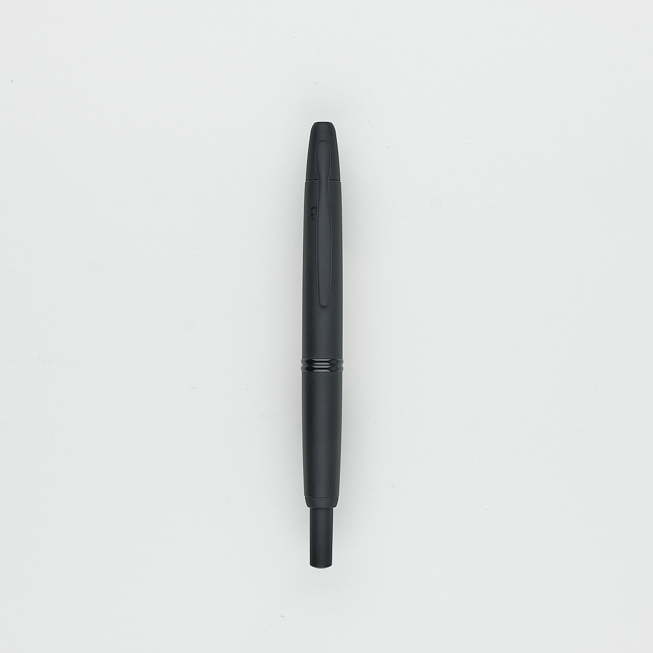 Pilot Füller Capless mattschwarz (F)