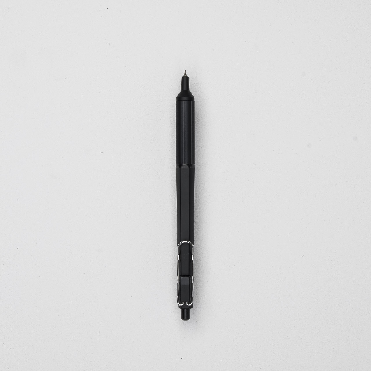 Uni Jet Stream Kugelschreiber EDGE 0,28 mm schwarz