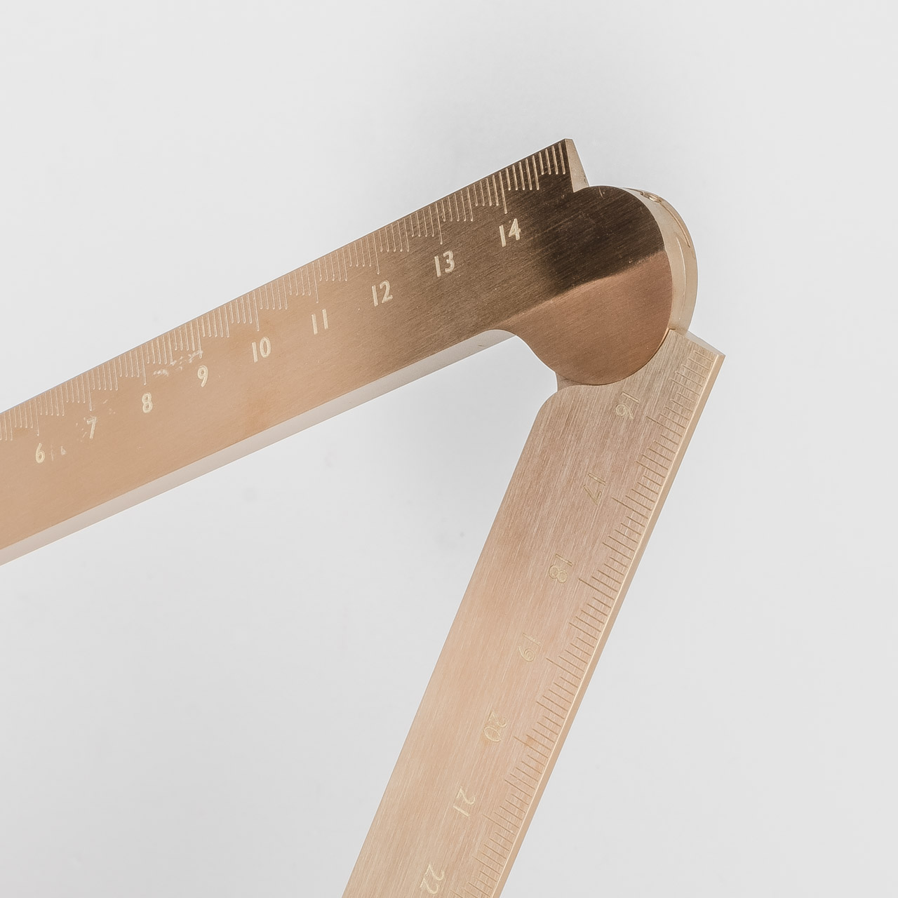 Makers Cabinet Klapp-Lineal "Stria"