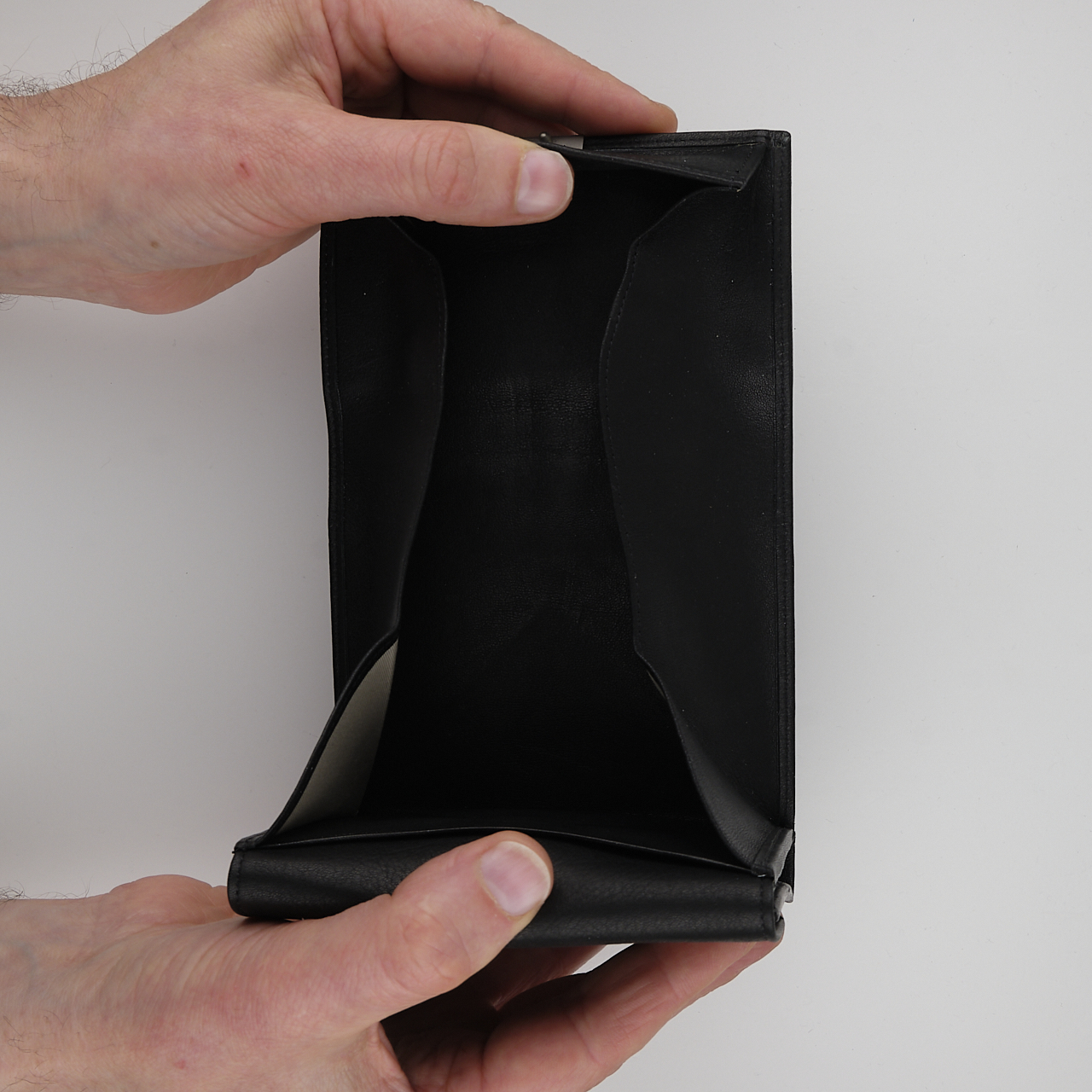 Sonnenleder Wallet "Tarn G" black