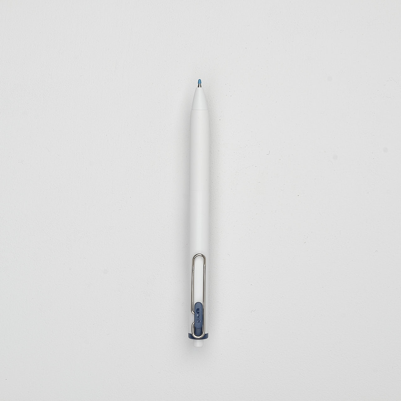 Uni-Ball Gelroller One blauschwarz