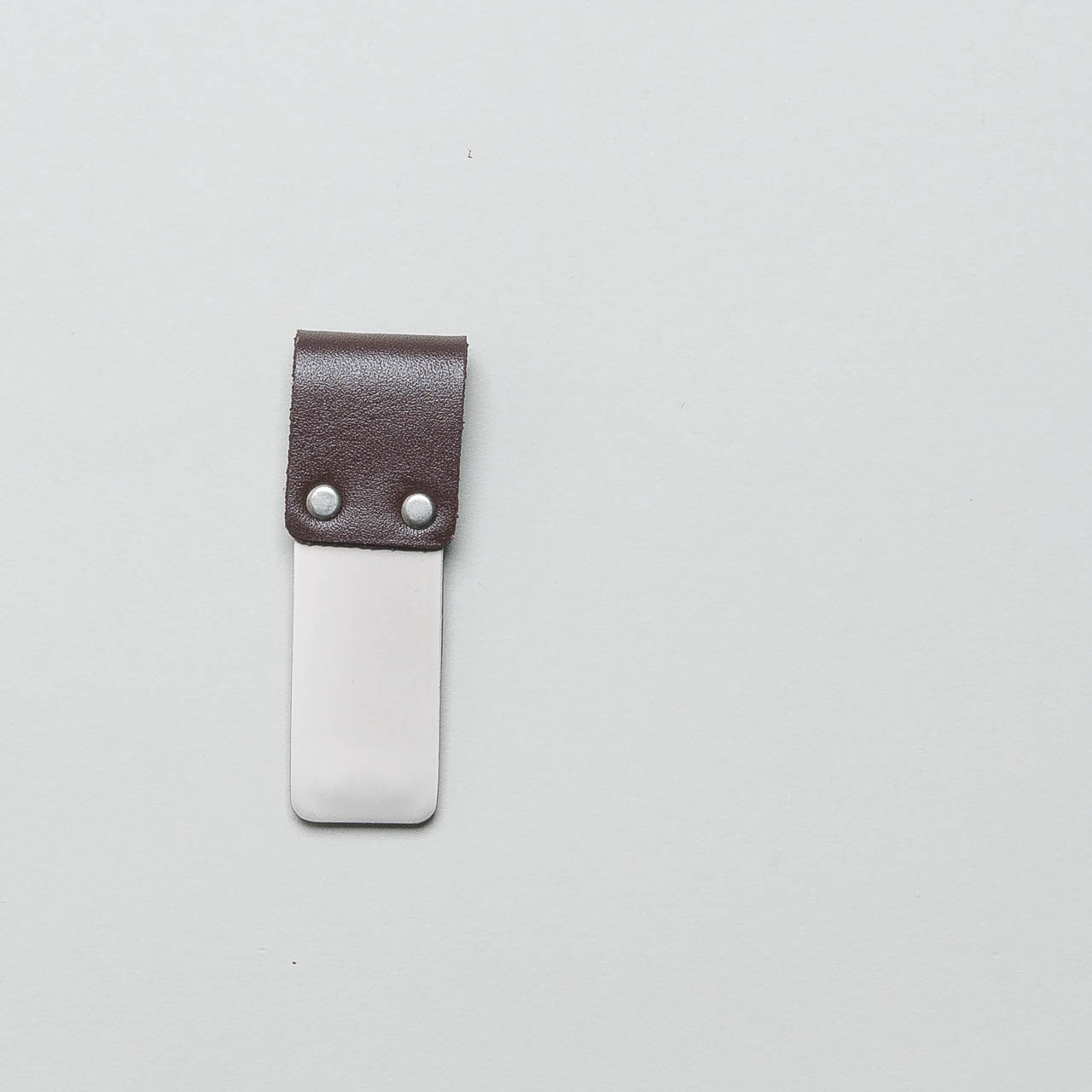 Traveler's Notebook Leder-Stiftschlaufe groß braun