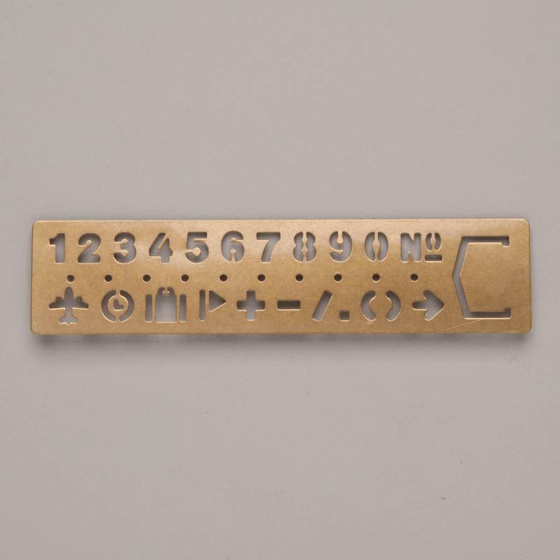 Buchzeichen und Schablone "Number" aus Messing
