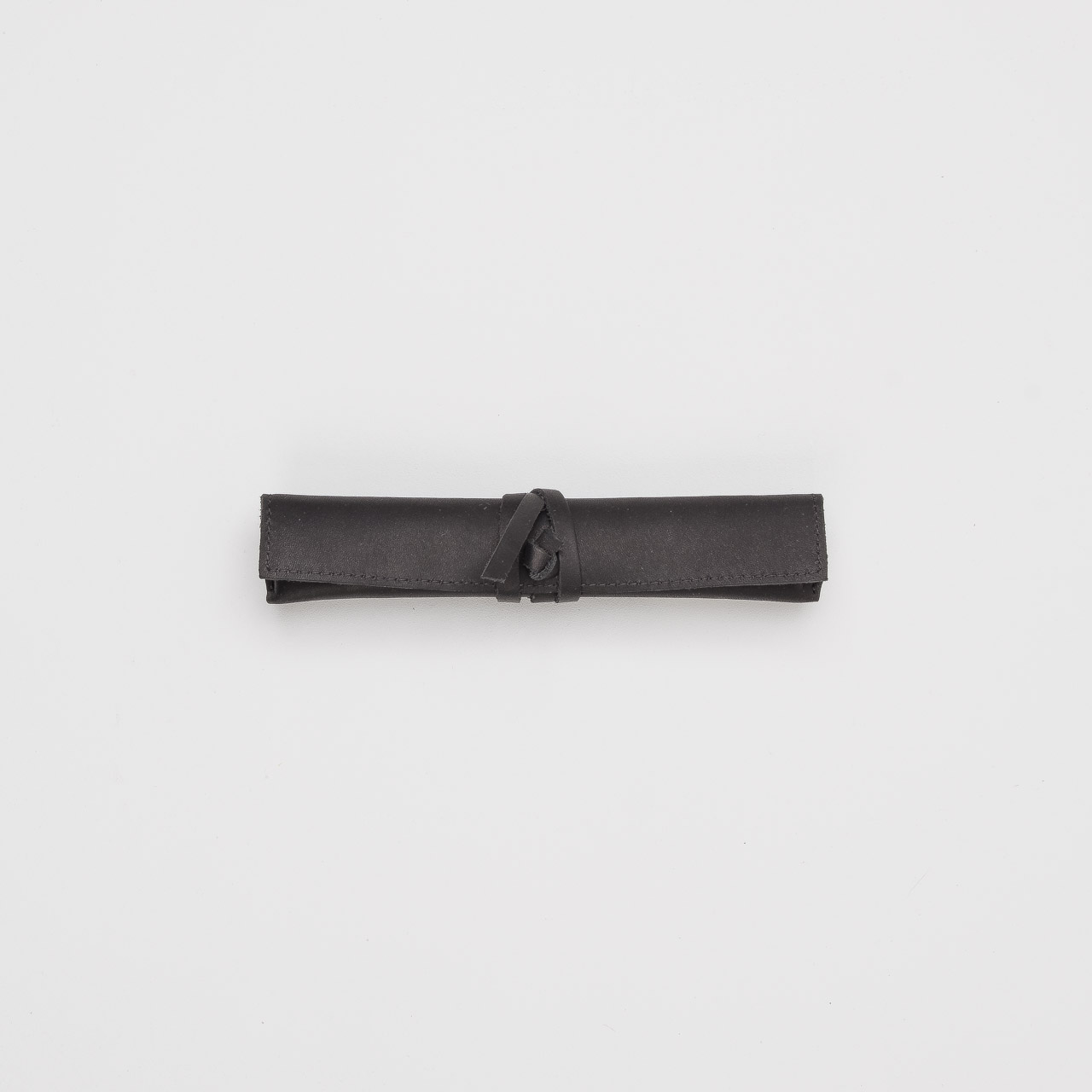 Papoutsi Stiftetui aus Leder "High Chaparral"  schwarz