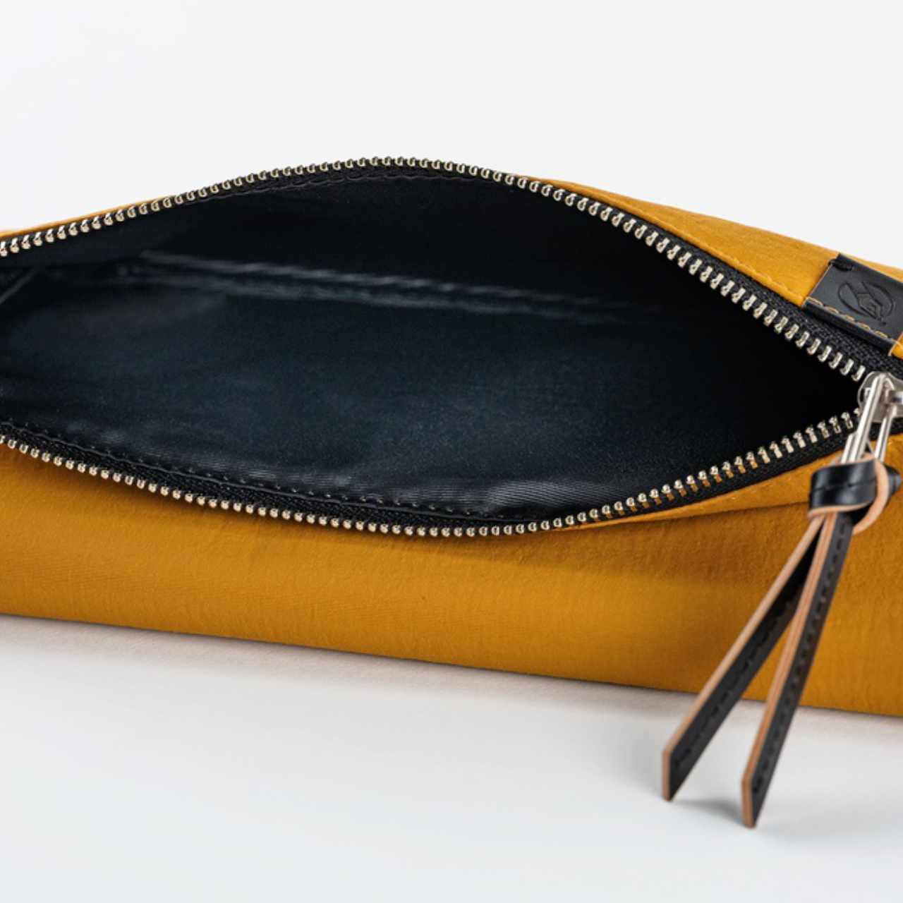 Hobonichi Cover Tragen - senfgelb (Weeks)