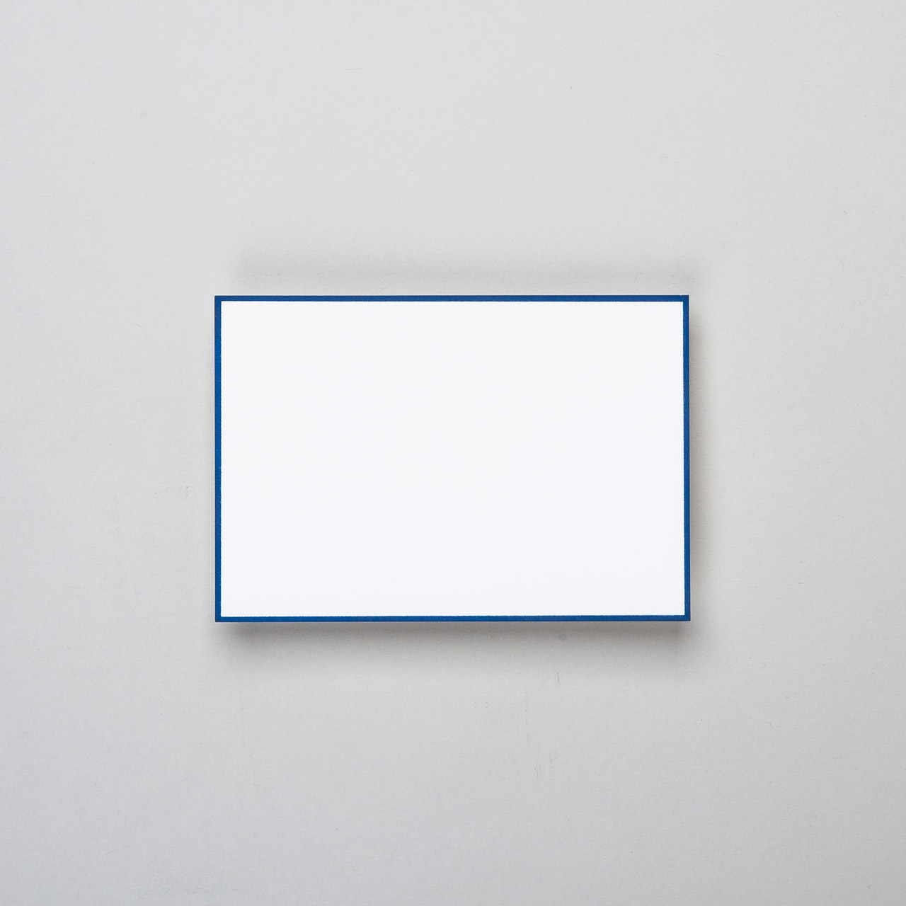 Karte handgerändert in blau klein