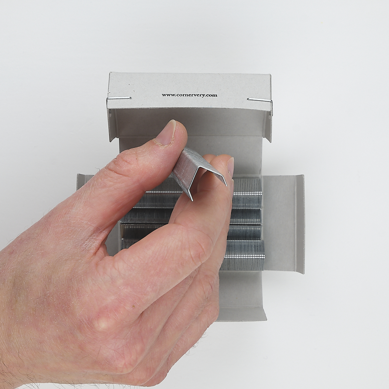 Cornervery Heftklammern silber
